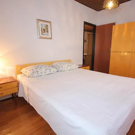Apartament 8210a *